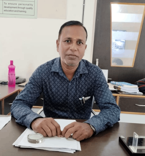 principal Ganesh Science College